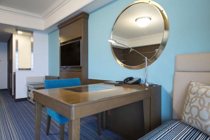 Room 21 of 201