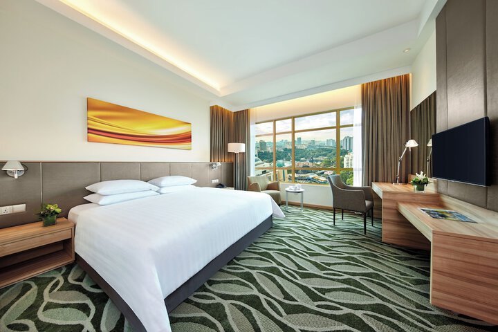 Room 8 of 25