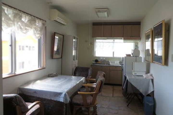 Room 19 of 28