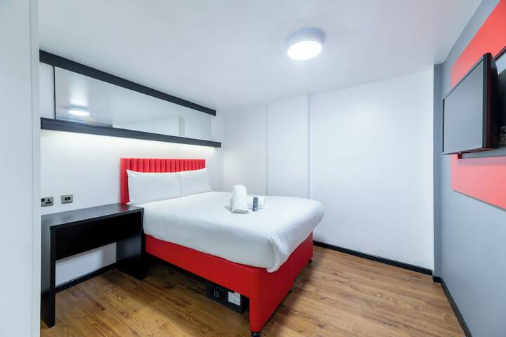 Room 57 of 100