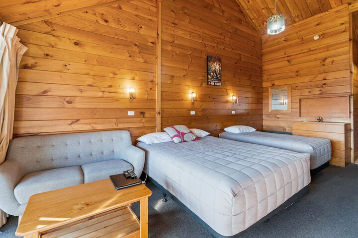 Room 8 of 48