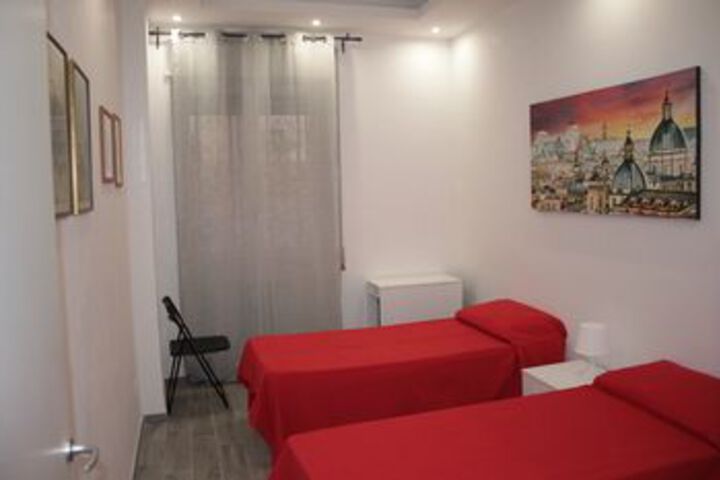 Room 7 of 13