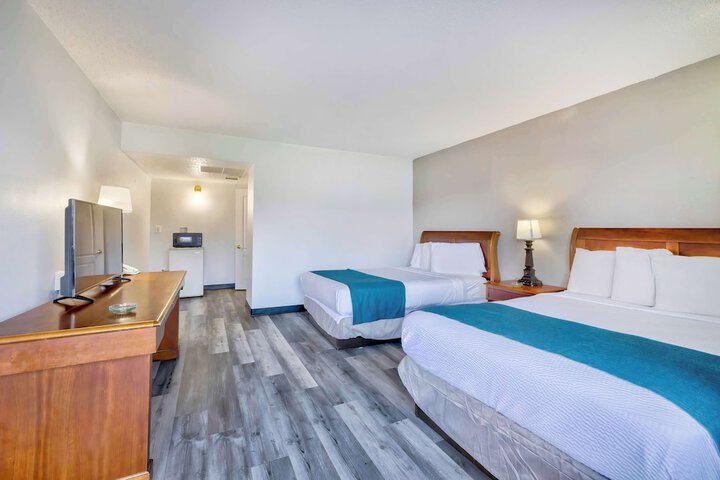 Room 5 of 26