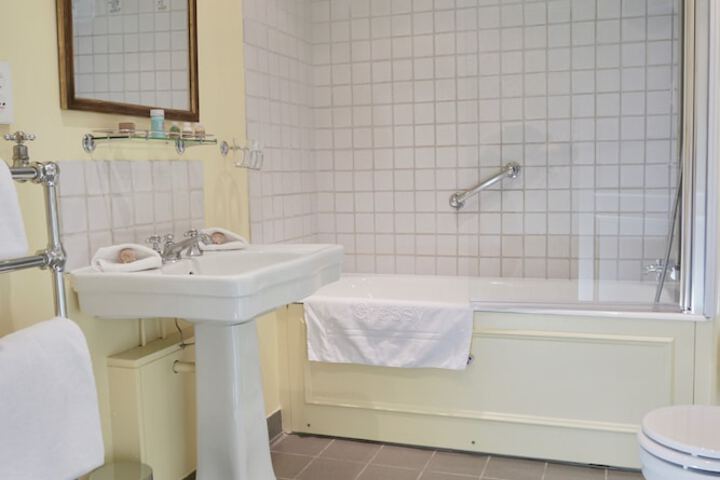 Bath Photo