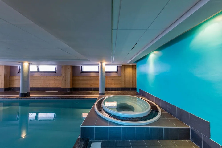 Pool 12 of 23