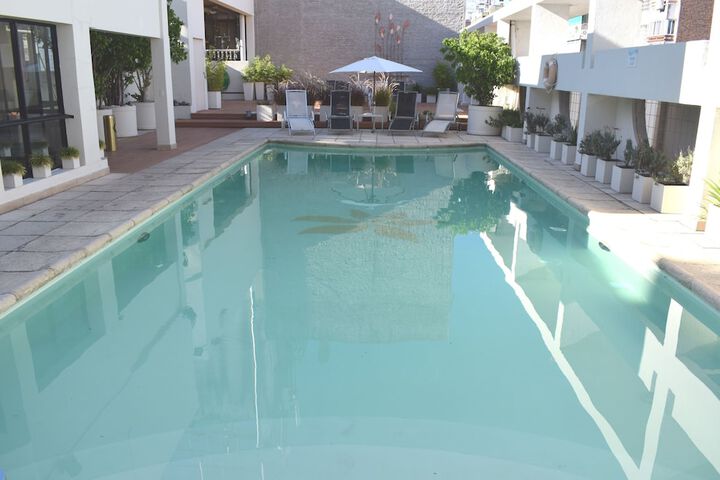 Pool 52 of 69