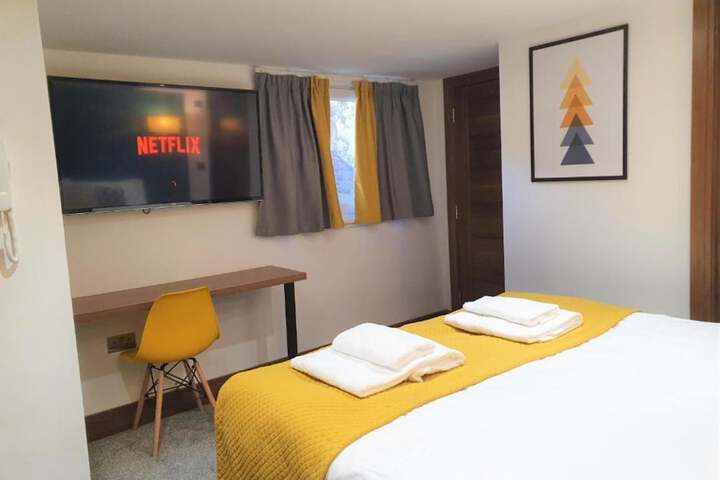 Room 21 of 36