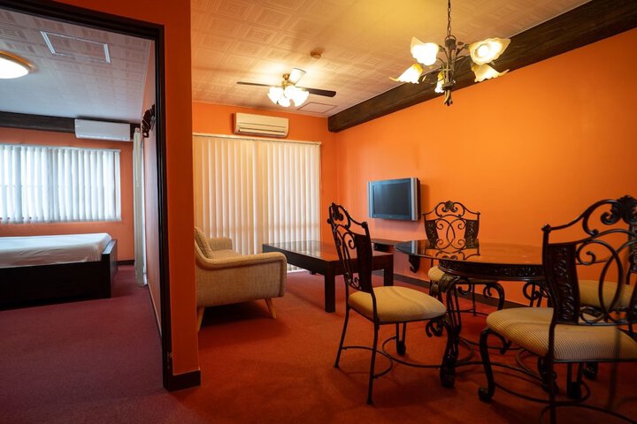 Room 68 of 127