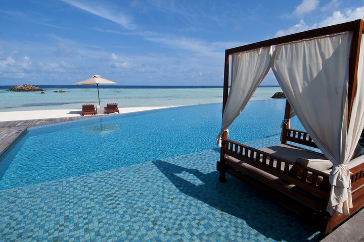 Hotel with Pool