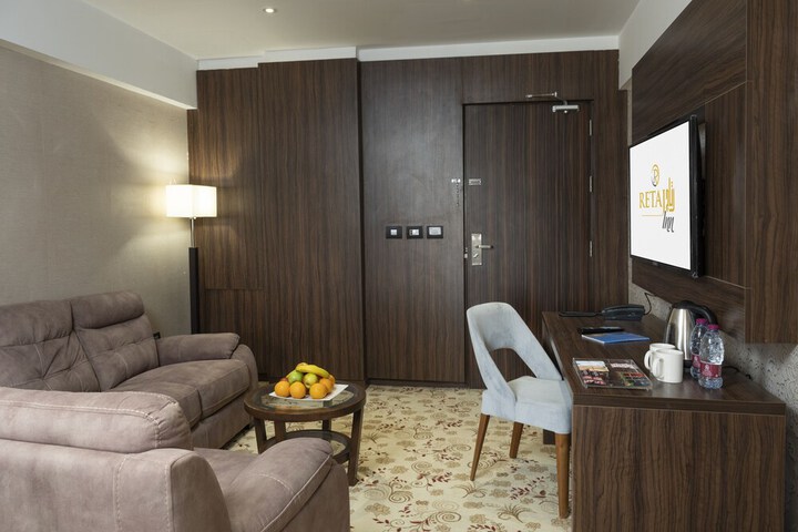 Room 19 of 43
