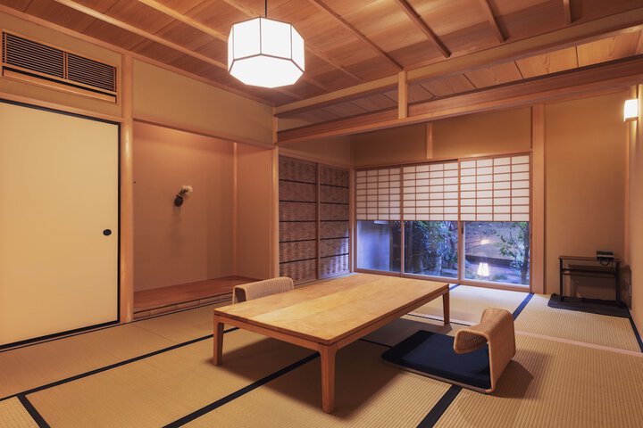 Room 13 of 60