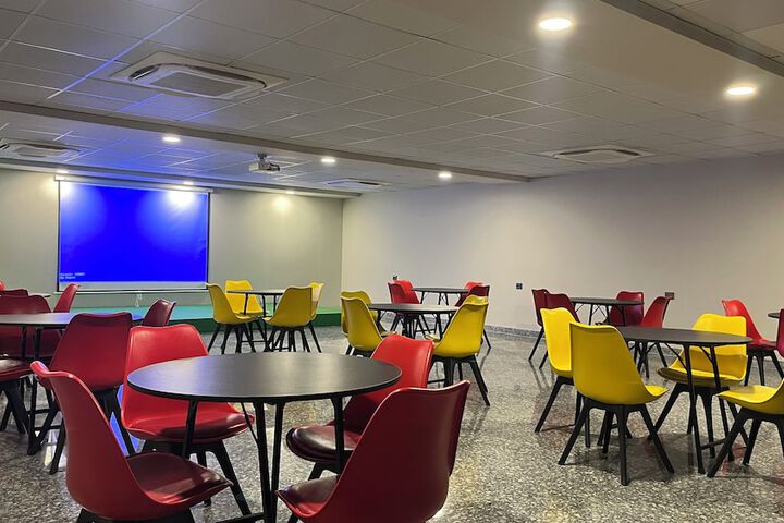 Room 3 of 6