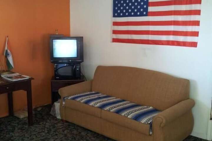 Room 13 of 52
