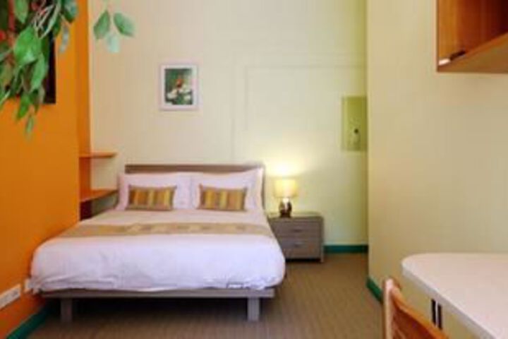 Room 5 of 20