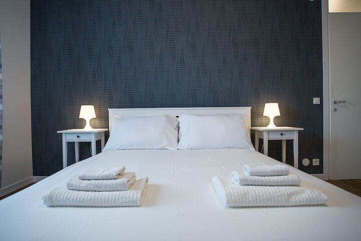 Room 3 of 28