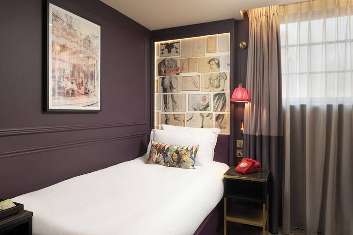 Room 4 of 46