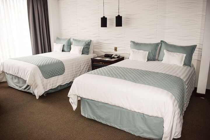 Room 4 of 41