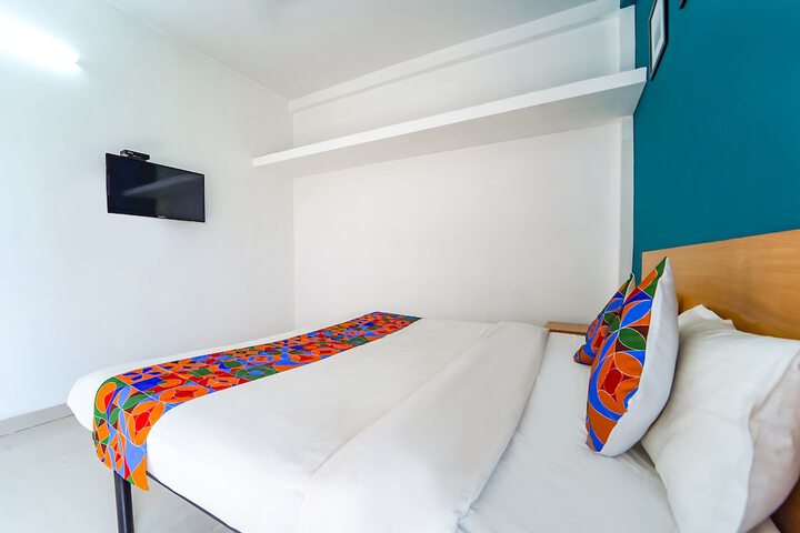 Room 18 of 29