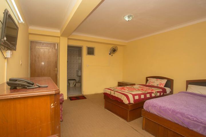 Room 8 of 17