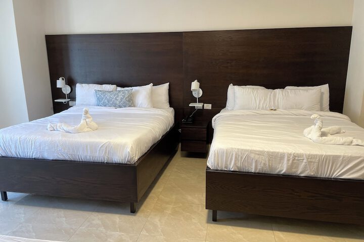 Room 36 of 243