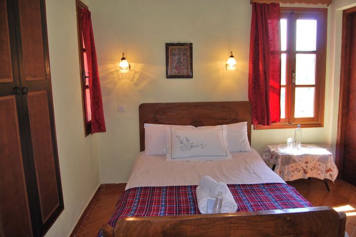 Room 18 of 29