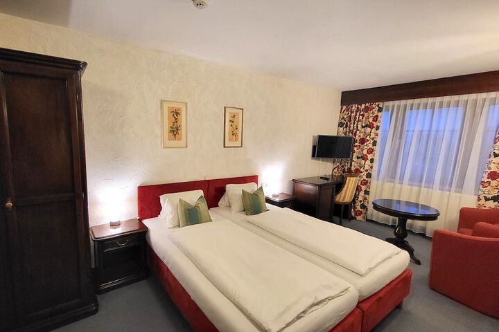 Room 30 of 119