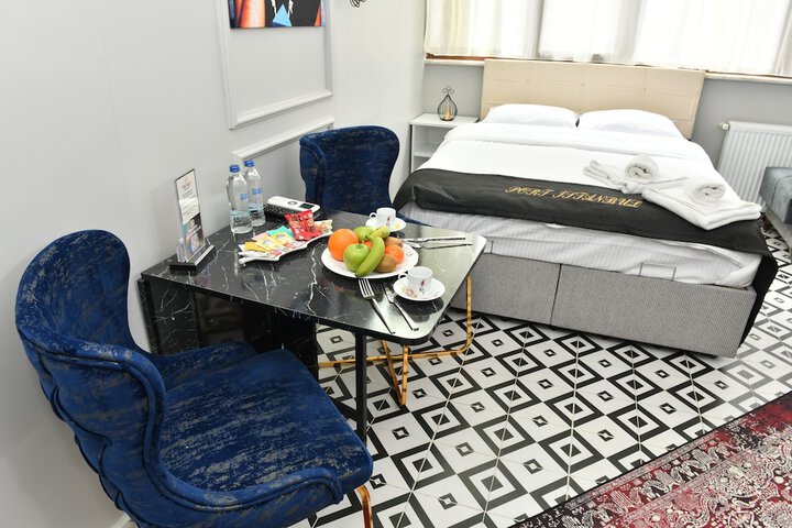 Room 16 of 47