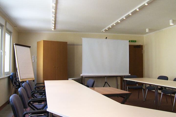 Meeting 28 of 32