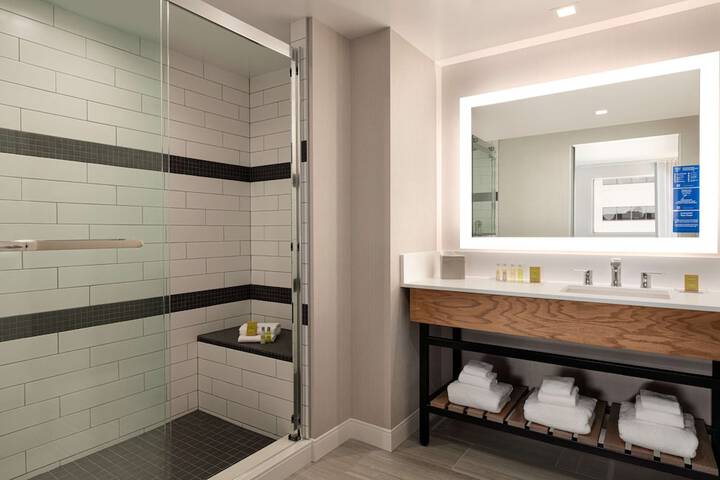 Bathroom shower