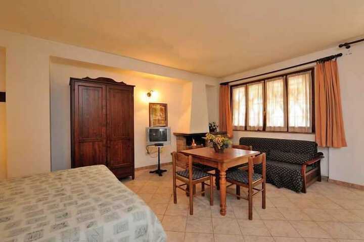 Room 34 of 59