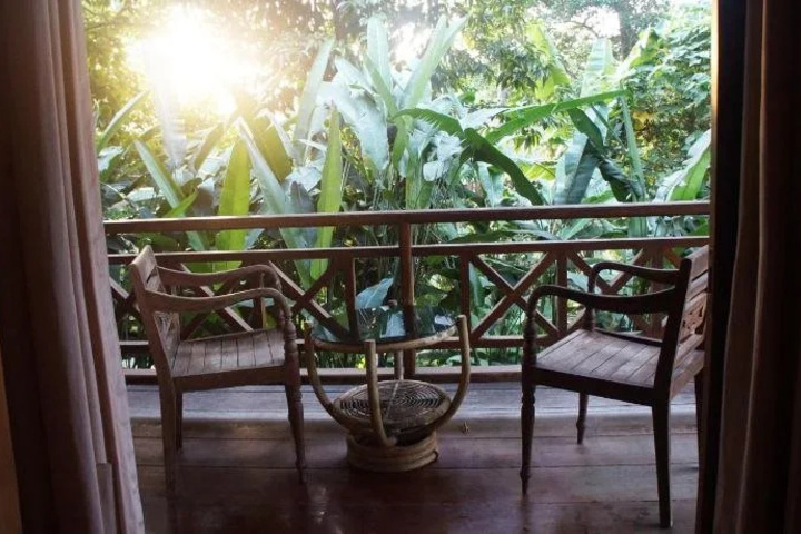 Terrace/Patio 3 of 12
