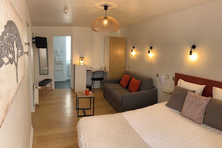 Room 20 of 39