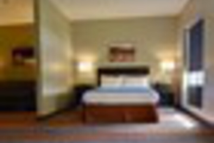 Family Studio Suite (5 of 6)
