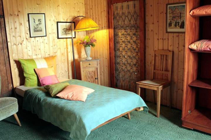 Room 5 of 26