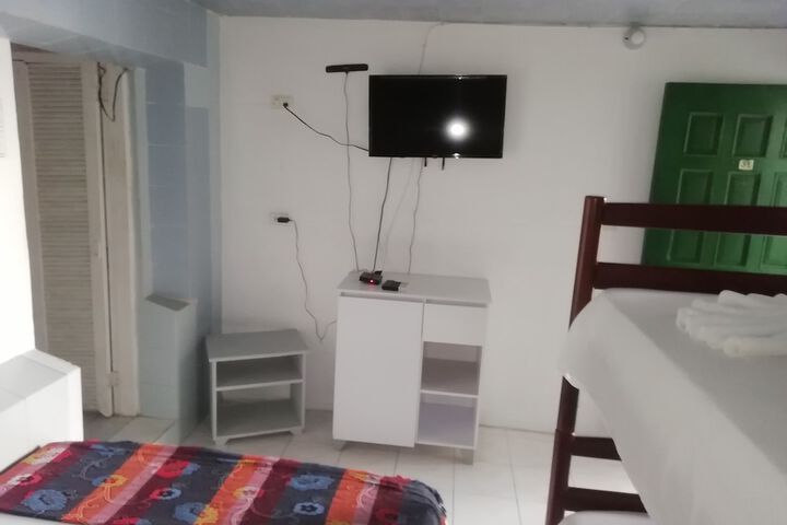 Room 2 of 37