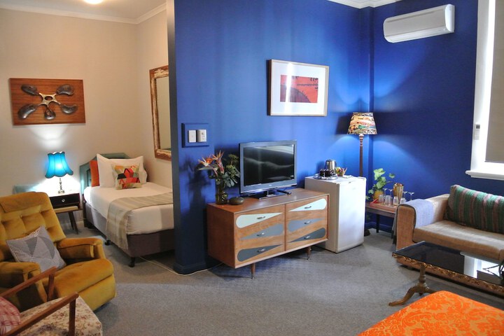 Room 12 of 69