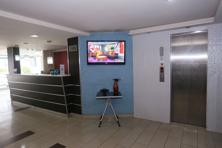 Hotel Interior 13 of 103