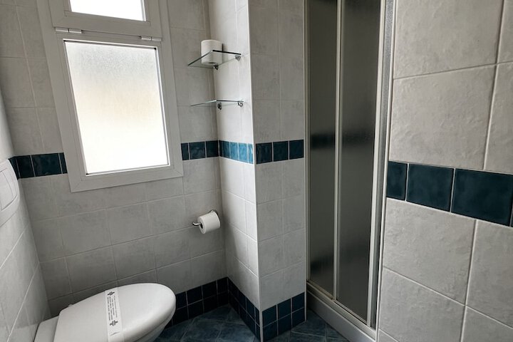 Room 17 of 25