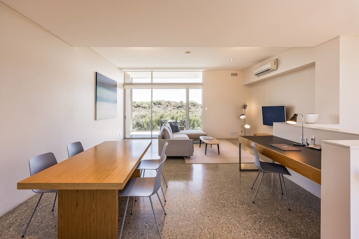 Room 25 of 110