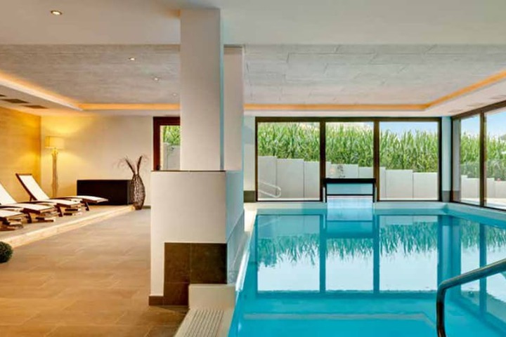 Pools & Facilities