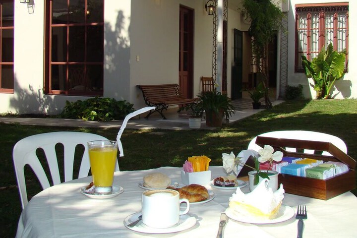 Breakfast/Coffee Service 20 of 29