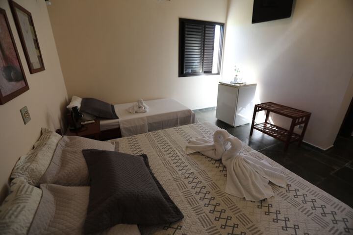 Room 10 of 11