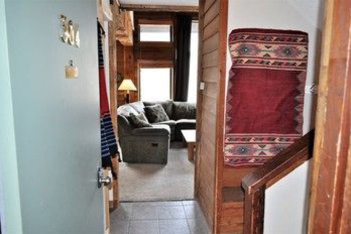 Room 103 of 138