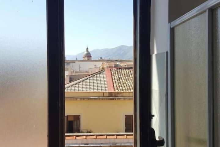 Room 26 of 58