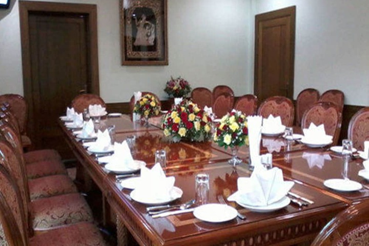 Dining 45 of 57