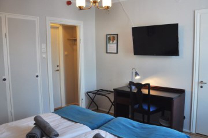 Room 34 of 138