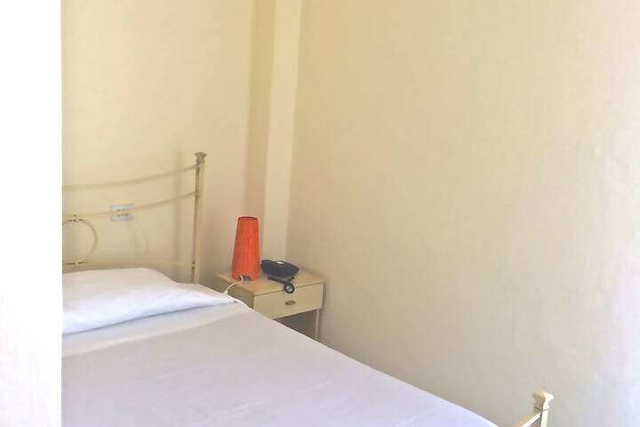 Room 10 of 44