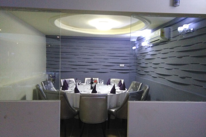 Dining 15 of 23