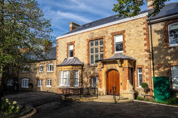 Old Abbey House Hotel