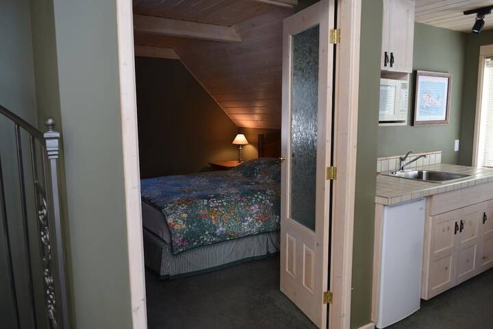 Room 9 of 41